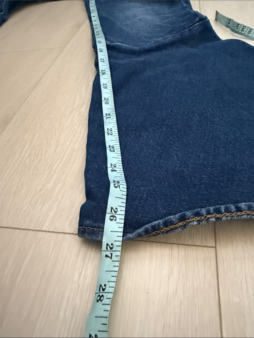 Frame Denim Delavan Dark Blue Flared Wide-Leg Jeans - Picture 7 of 9